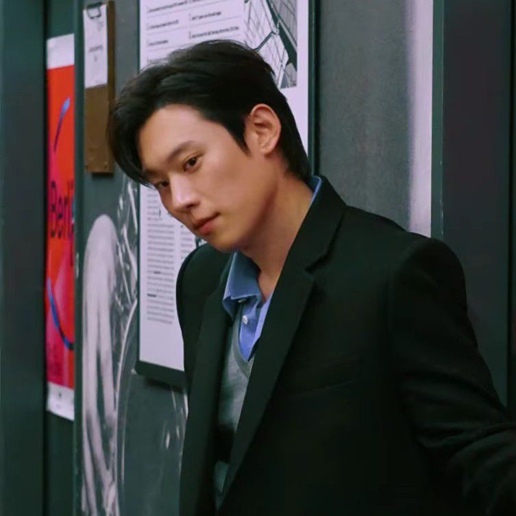 A moment captured by a fan of Kim Sungcheol