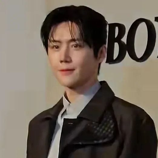 김선호 최근 활동샷