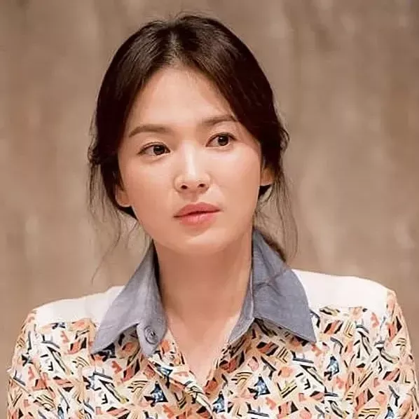 Recent activity shot of Song Hyekyo