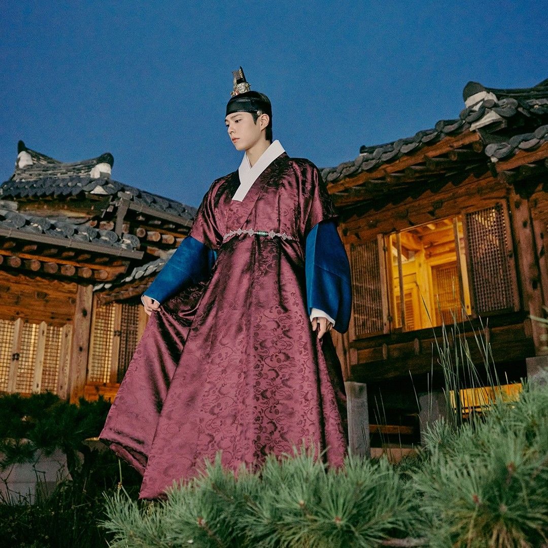 Behind-the-scenes cut of Park Bogum