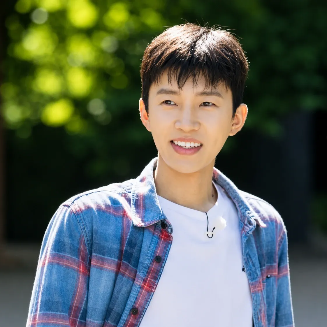 Behind-the-scenes cut of Lim Youngwoong