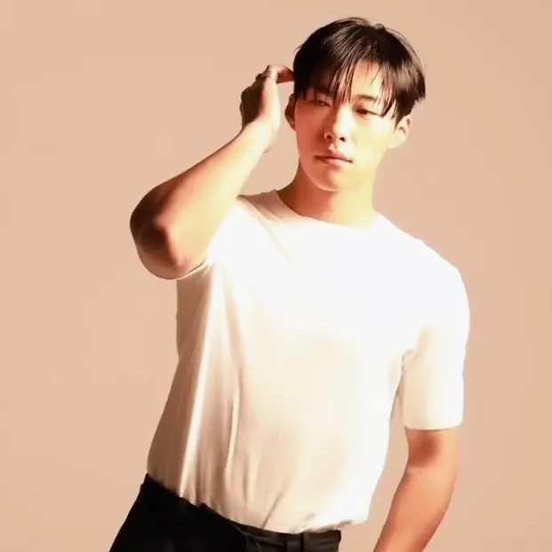 Latest photo of Woo Dohwan