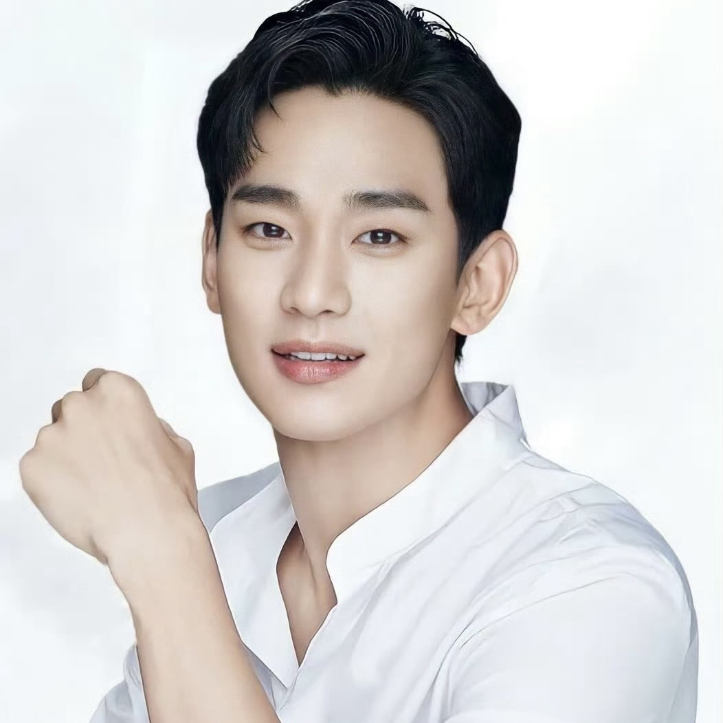Latest photo of Kim Soohyun