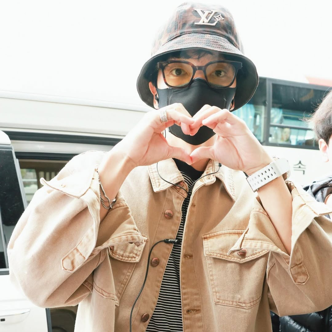 Recent activity shot of Lee Joongi