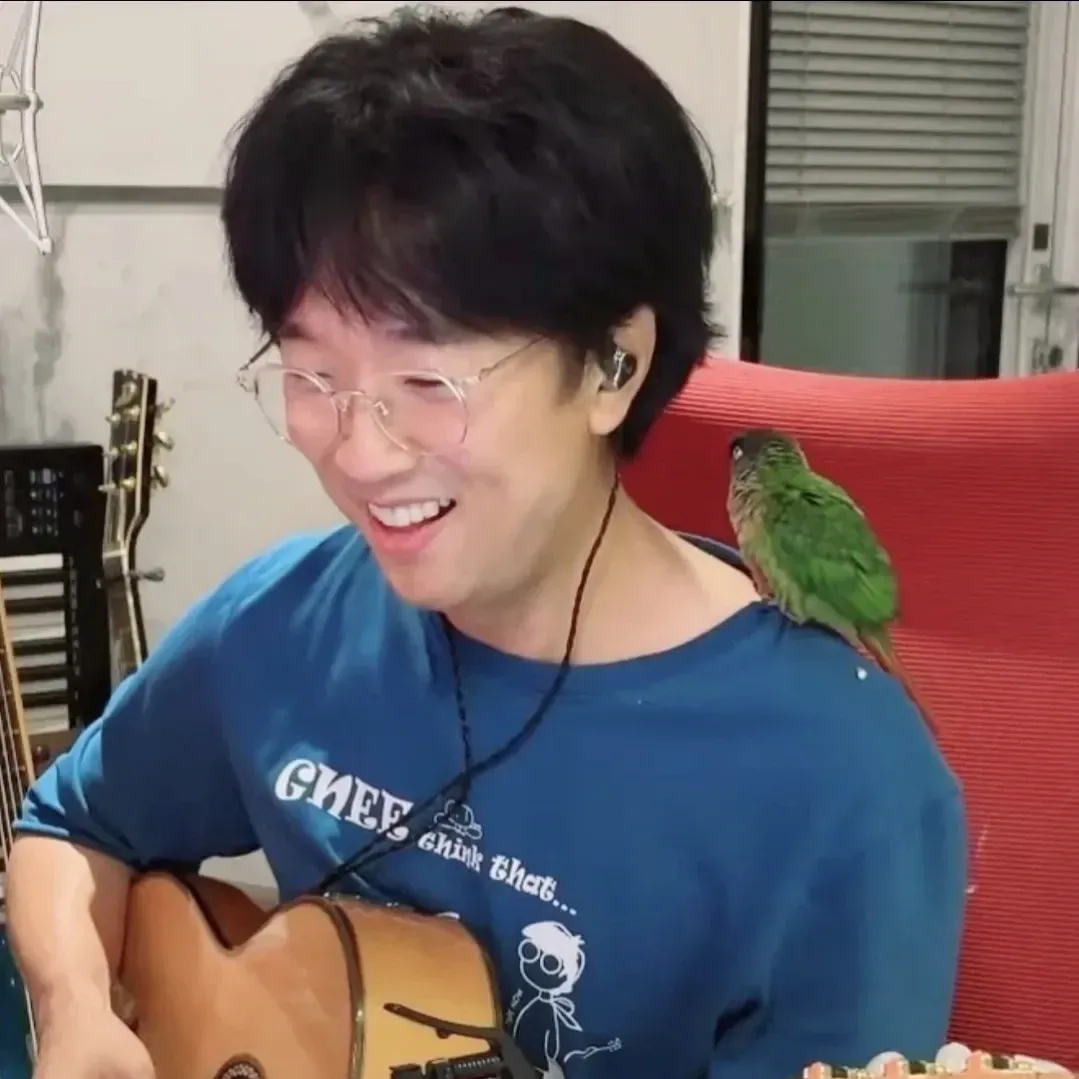 Recent activity shot of Bak Changgeun