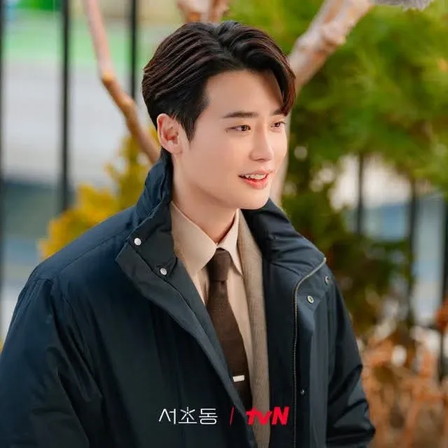Behind-the-scenes cut of Lee Jongsuk