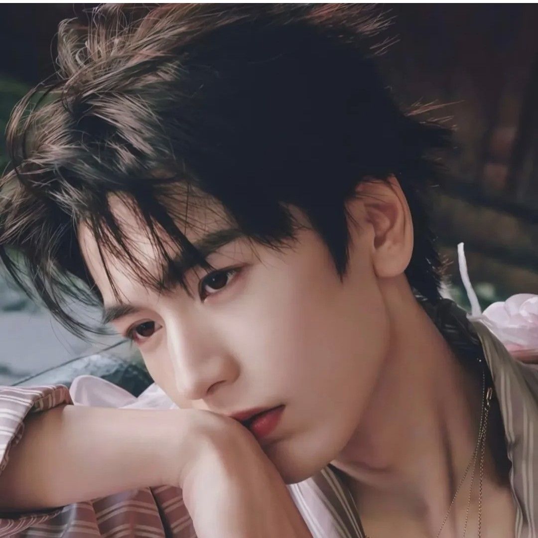 张凌赫的近期活动照