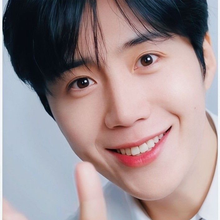 Momen yang diabadikan oleh penggemar Kim Seonho