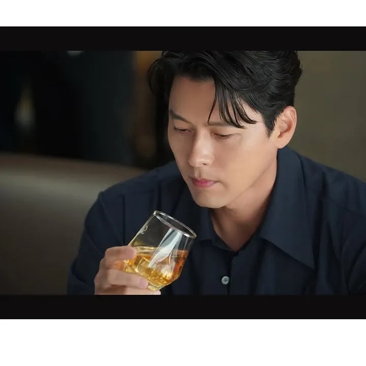Foto kegiatan terbaru dari Hyun Bin