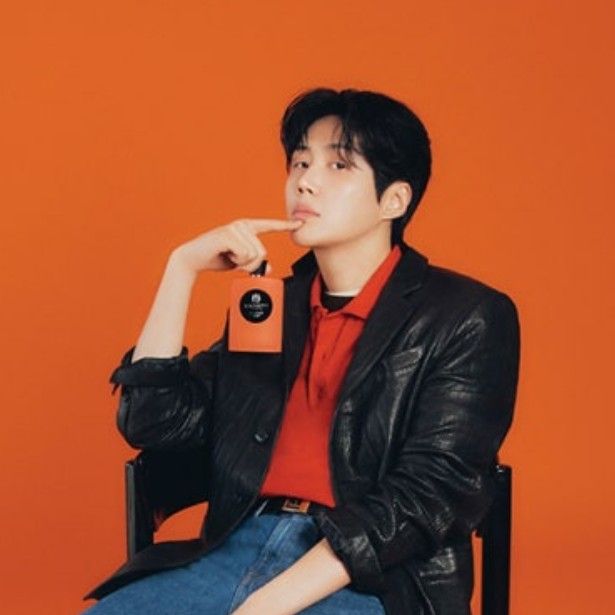 Foto terbaru dari Kim Seonho