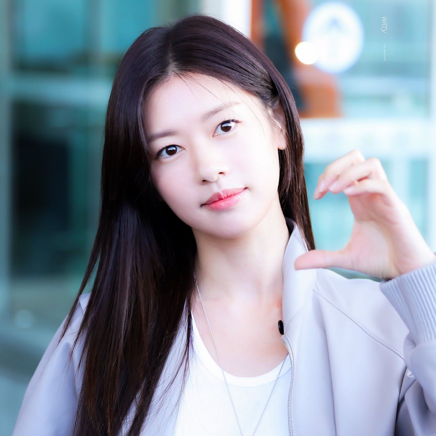 Recent activity shot of Jung Somin