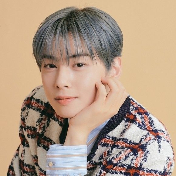 Latest photo of Cha Eunwoo