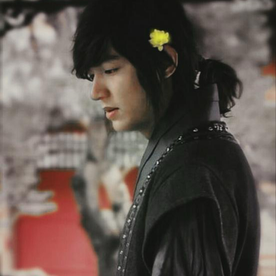 Latest photo of Lee Minho