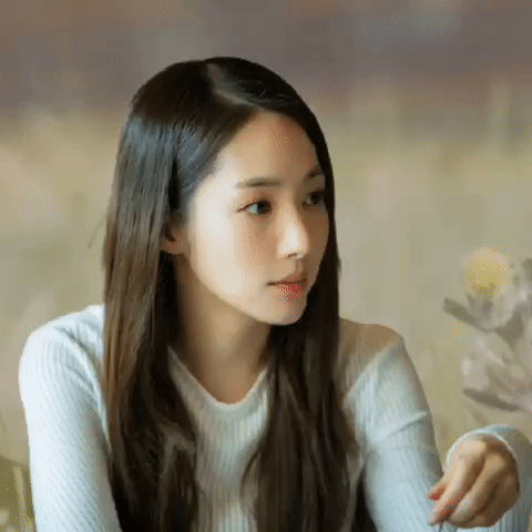 Behind-the-scenes cut of Park Minyoung