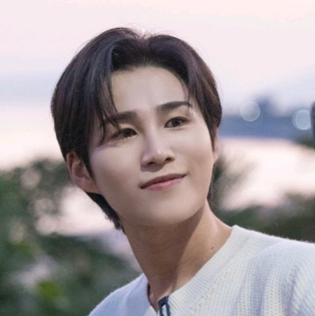 김희재의 최신 사진