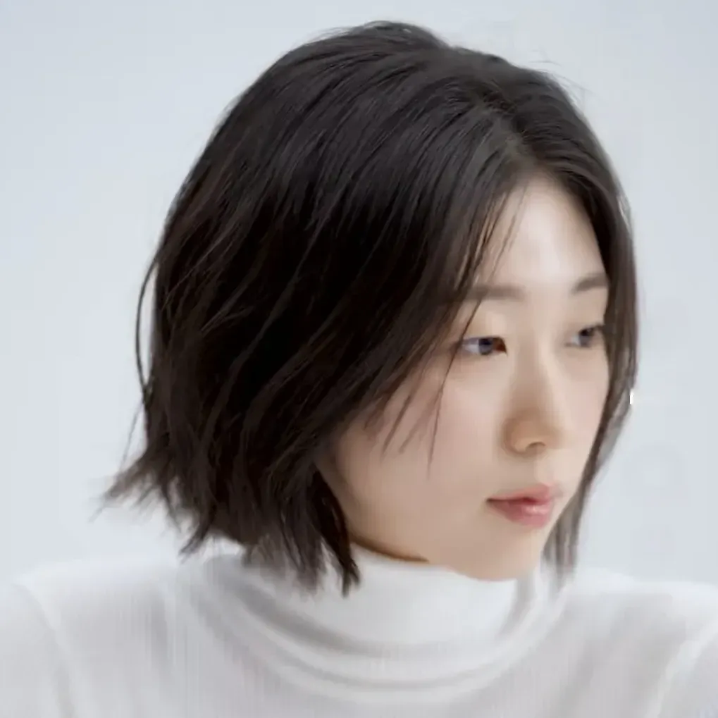 Latest photo of Han Yeji