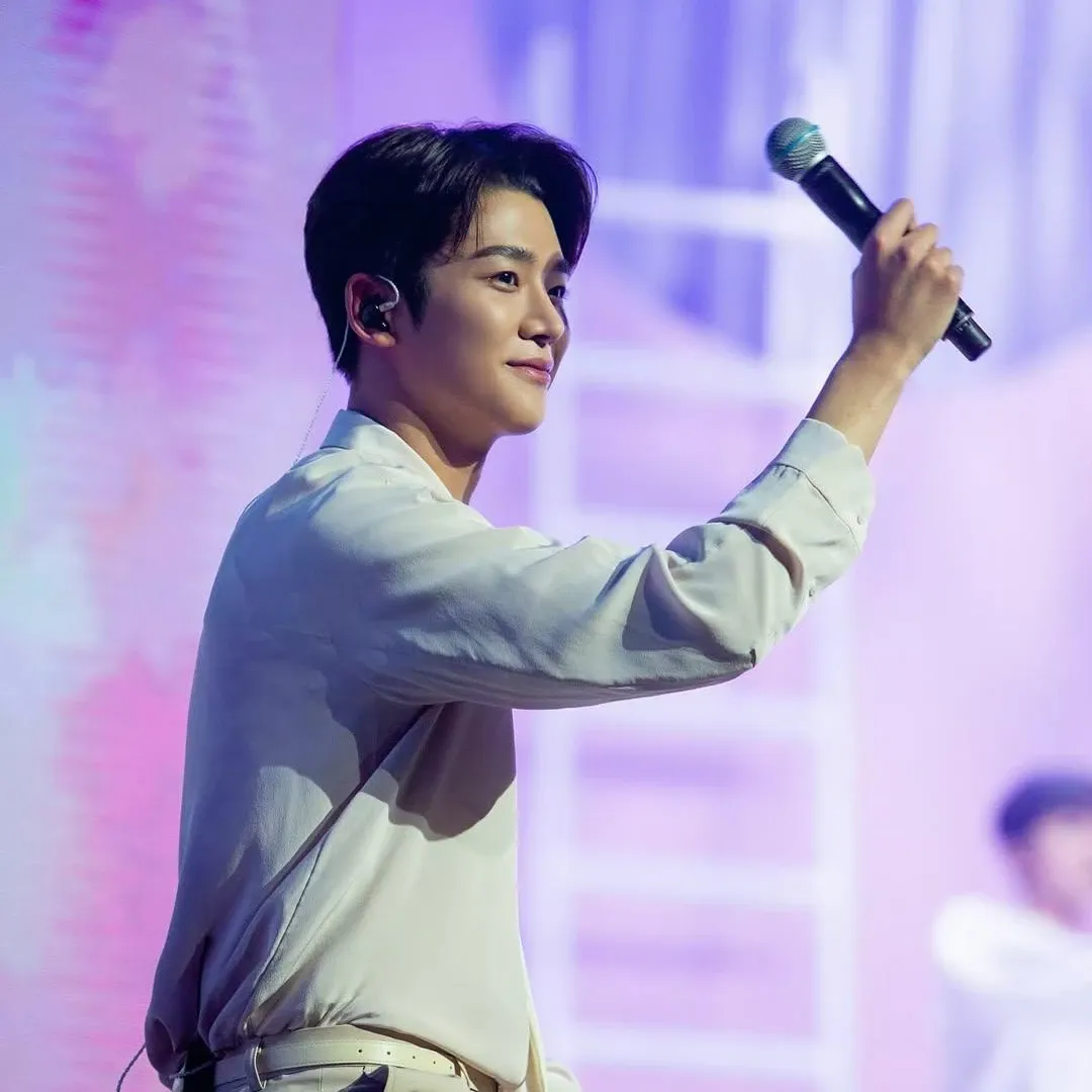 Cuplikan di balik layar dari Rowoon