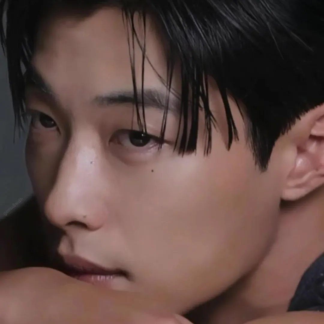 Behind-the-scenes cut of Woo Dohwan