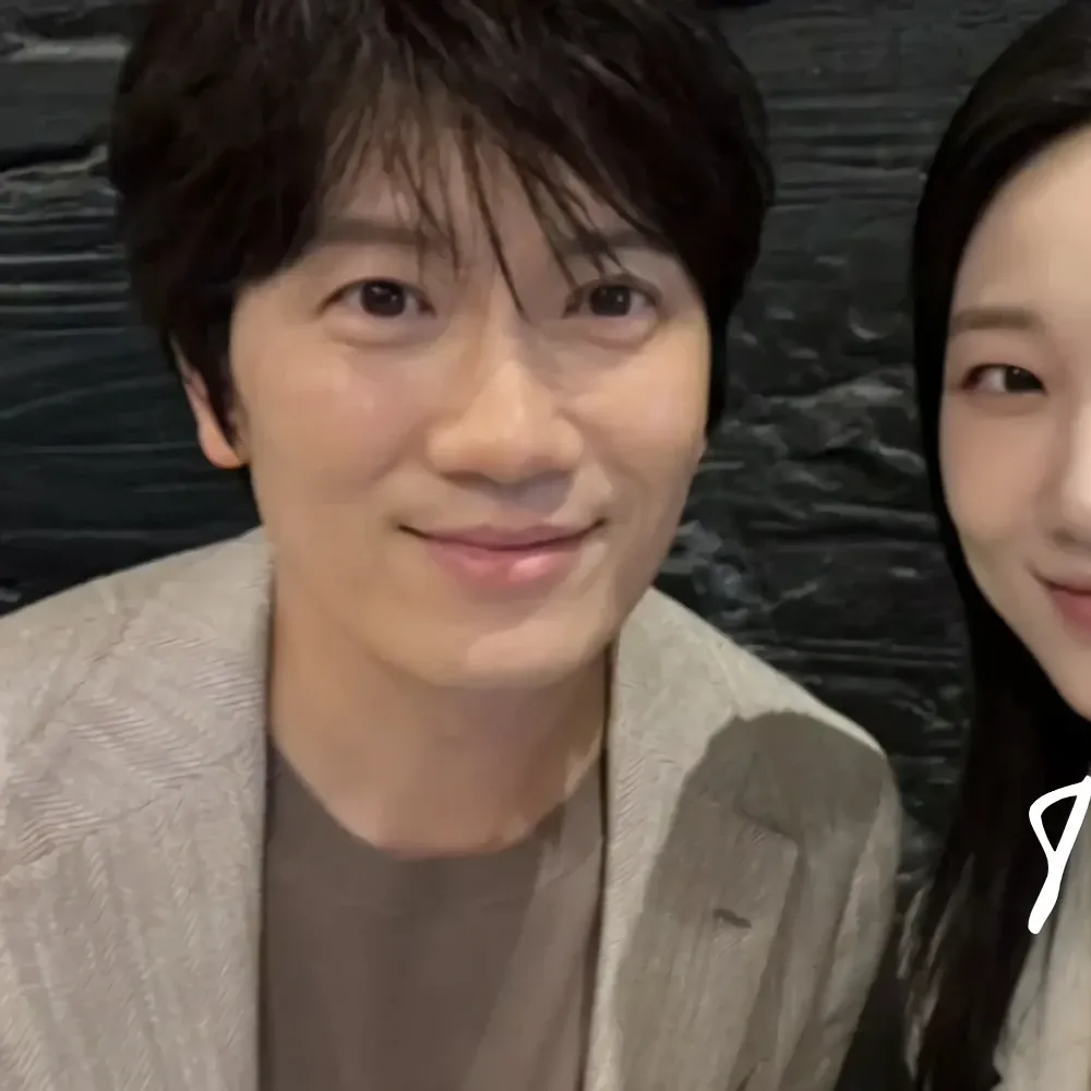 A moment captured by a fan of Ji Sung
