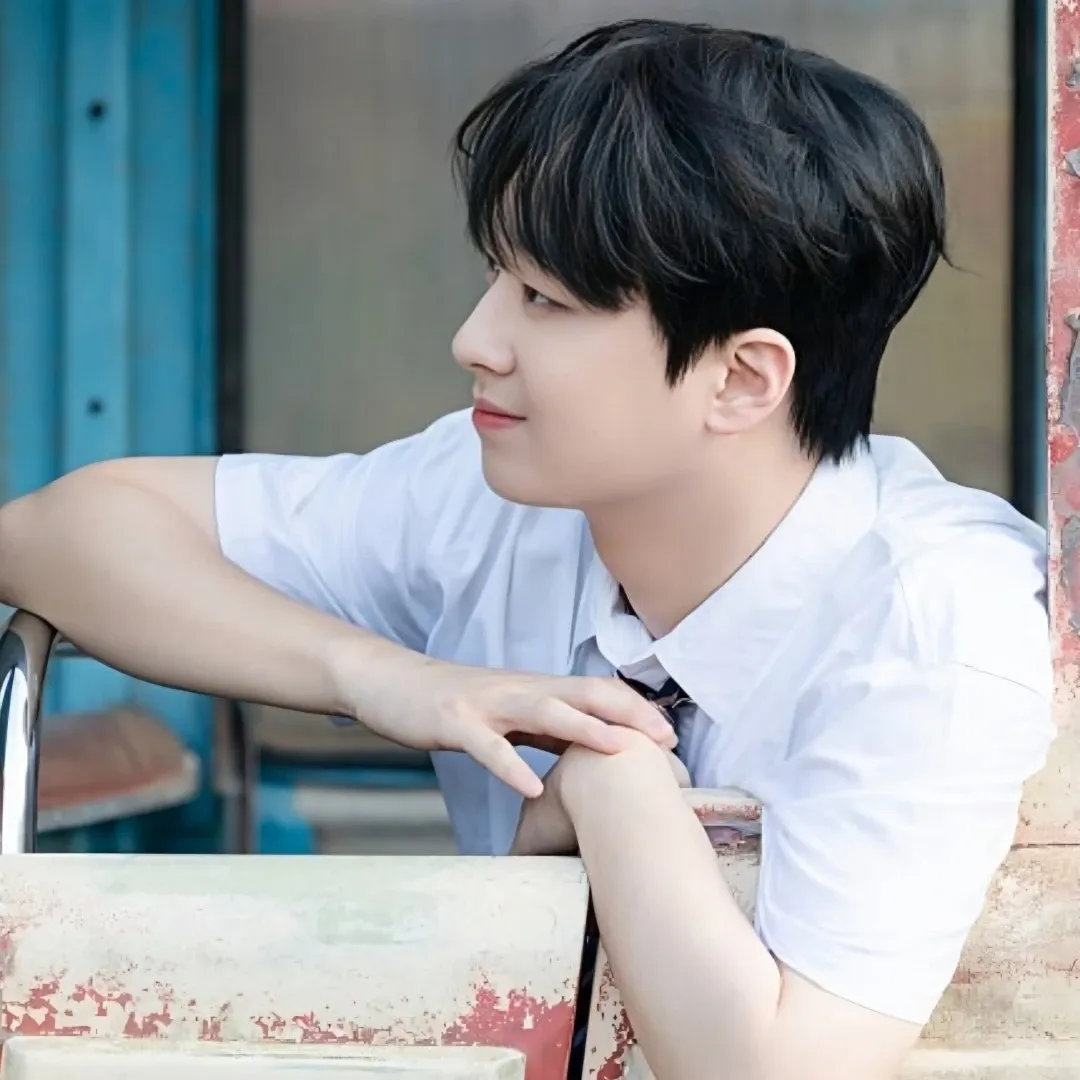 Cuplikan di balik layar dari Lee Chanwon