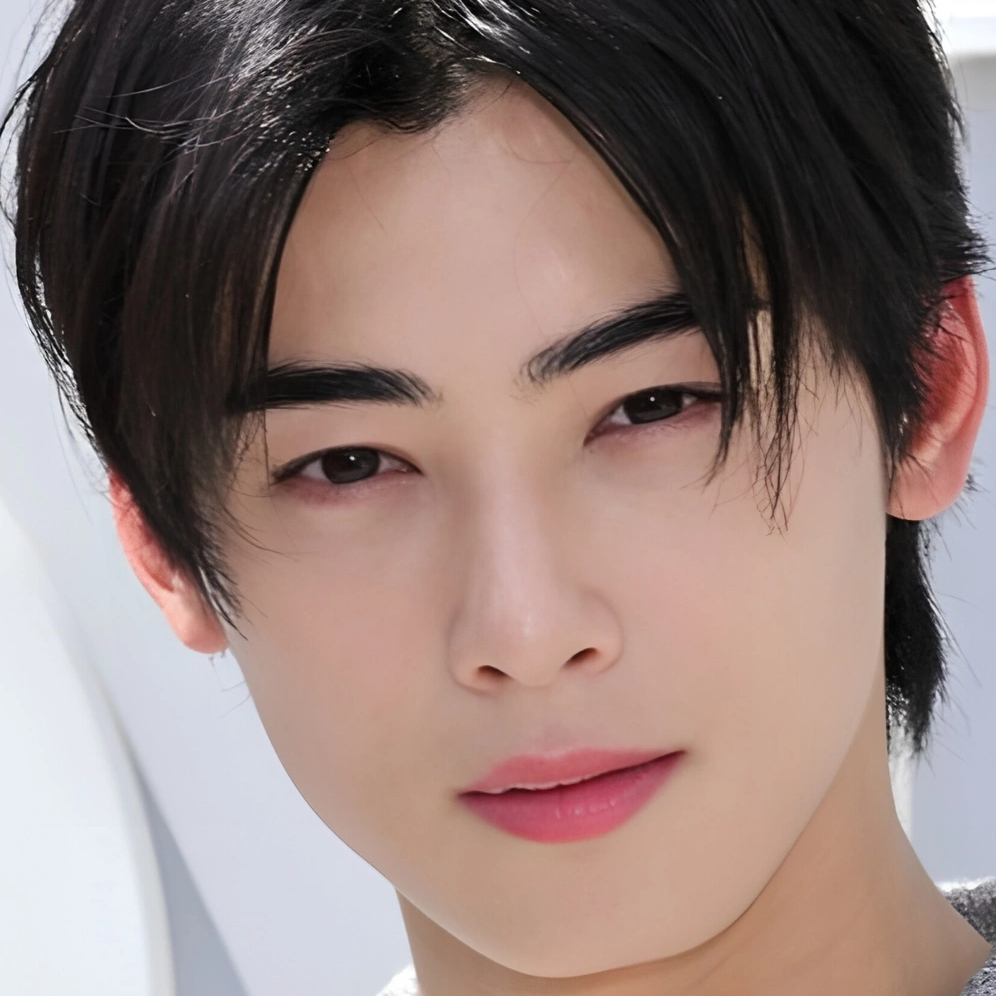 A moment captured by a fan of Cha Eunwoo