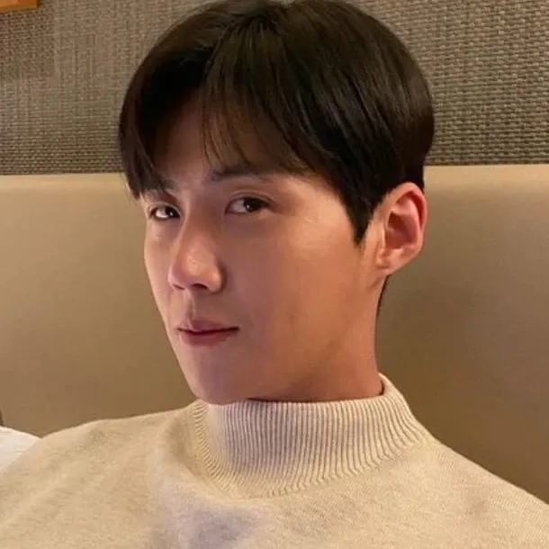 Recent activity shot of Kim Seonho