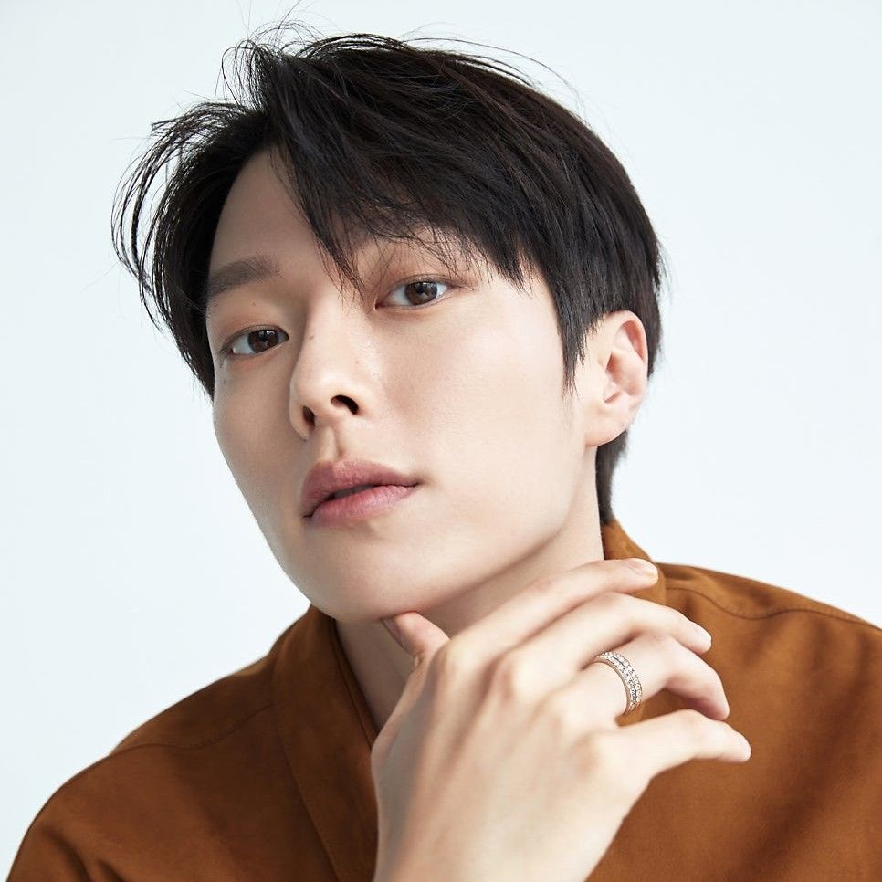 장기용의 비하인드 컷