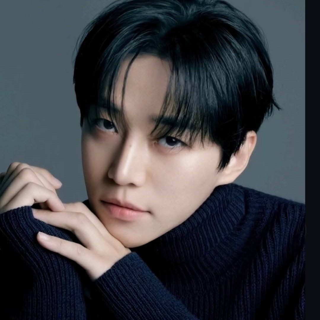 イ・ジュノのビハインドカット