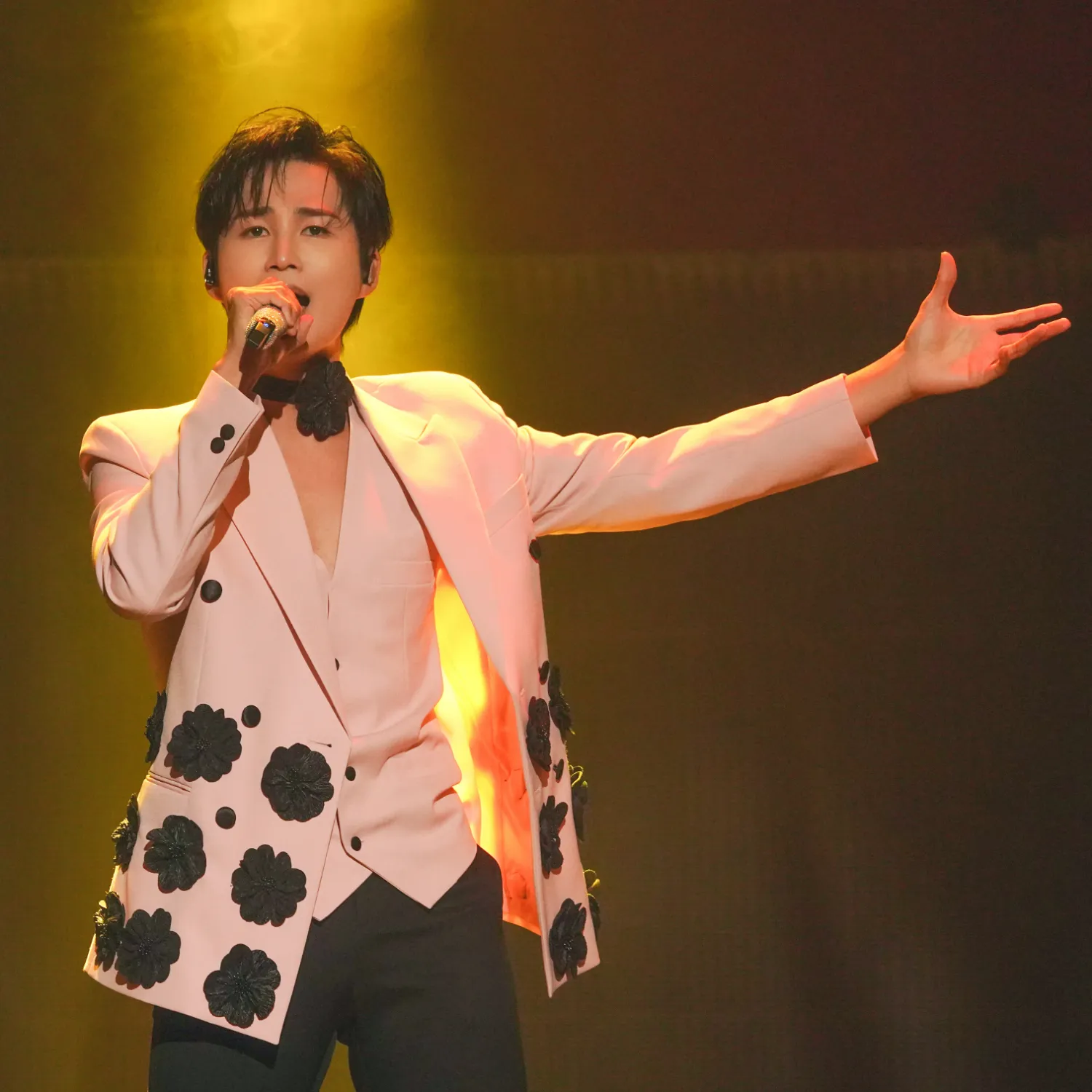 김희재의 비하인드 컷