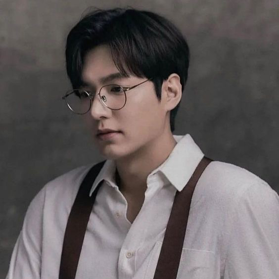 Recent activity shot of Lee Minho