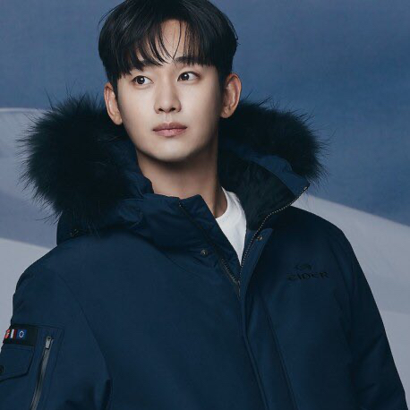 Foto terbaru dari Kim Soohyun