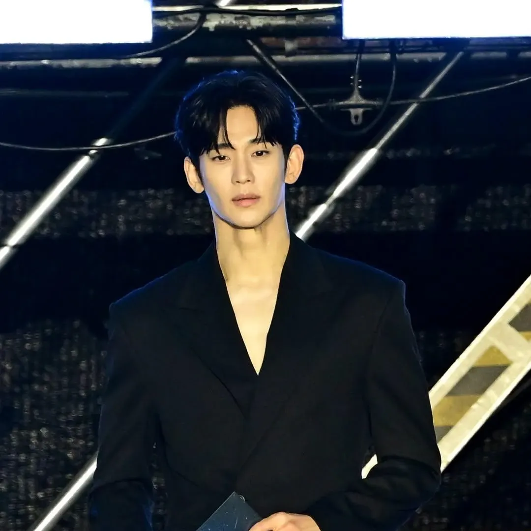 Latest photo of Kim Soohyun