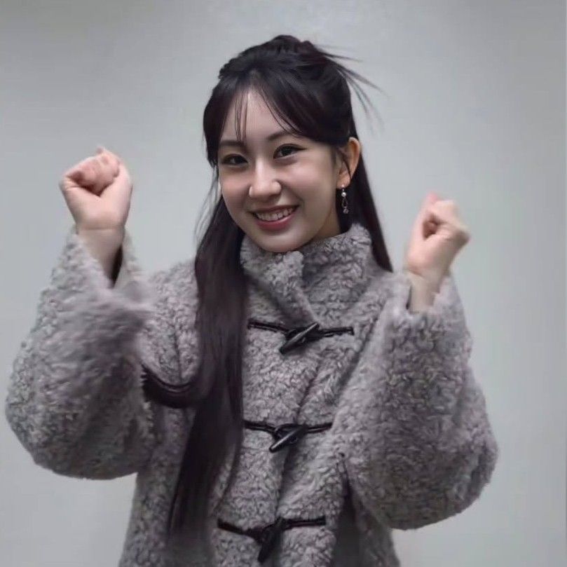 Cuplikan di balik layar dari Jeon Yujin