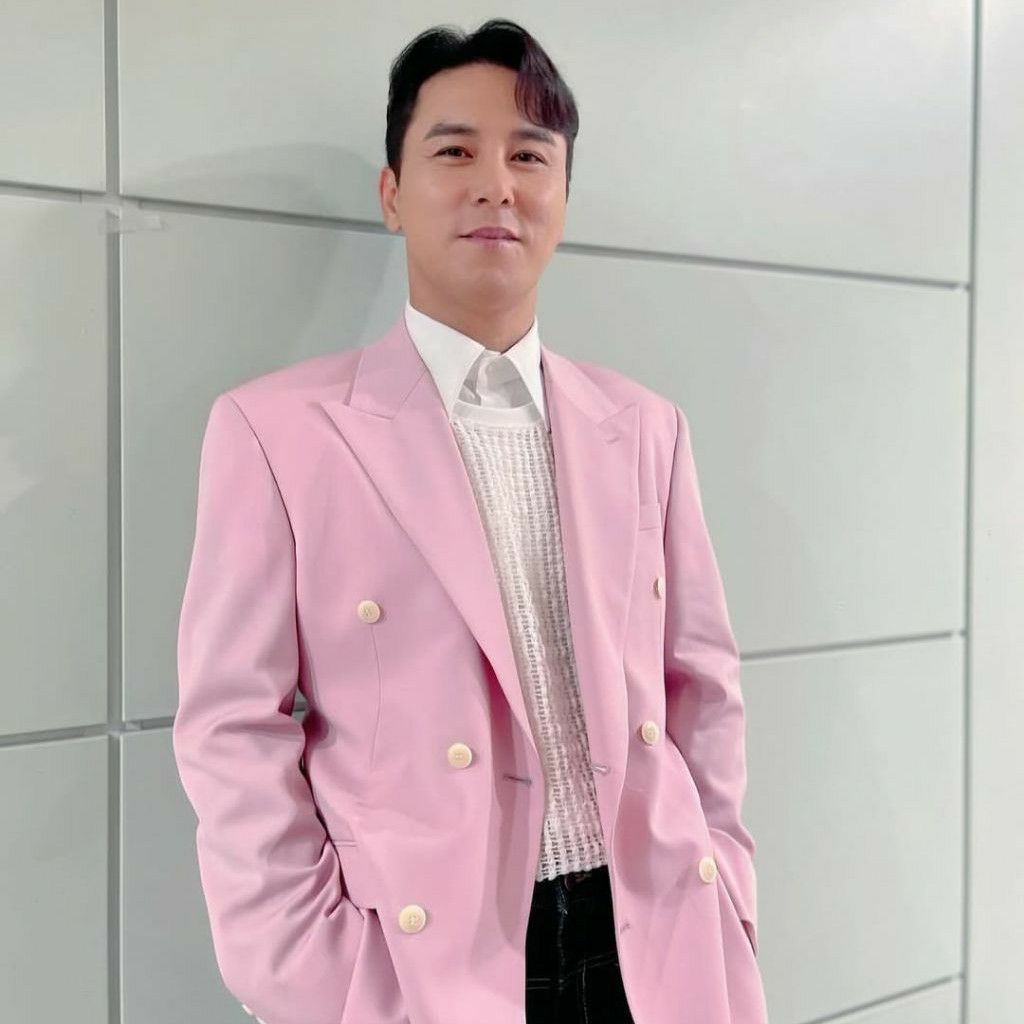 Recent activity shot of Jang Minho