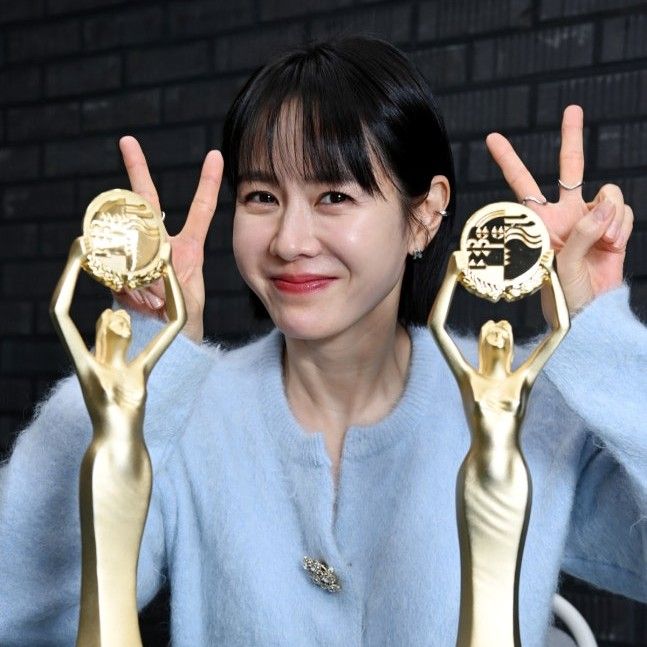 孙艺珍的近期活动照