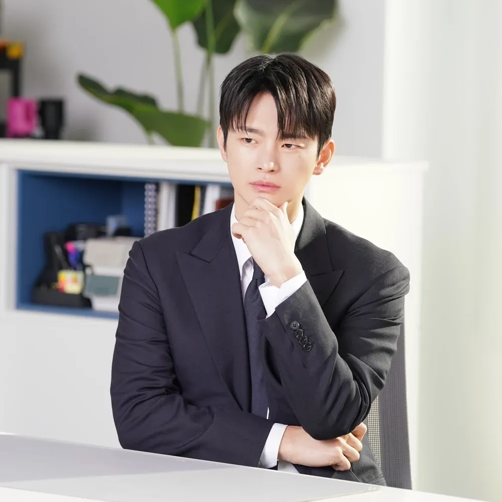 Momen yang diabadikan oleh penggemar Seo Inguk