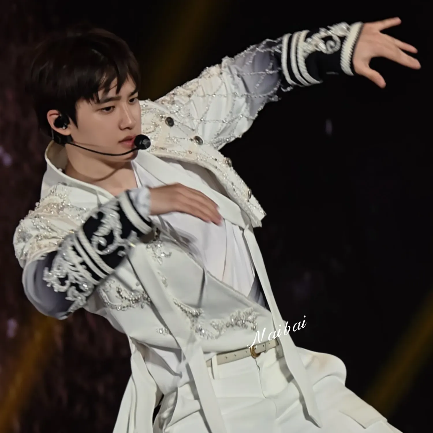 도경수 (디오)의 비하인드 컷