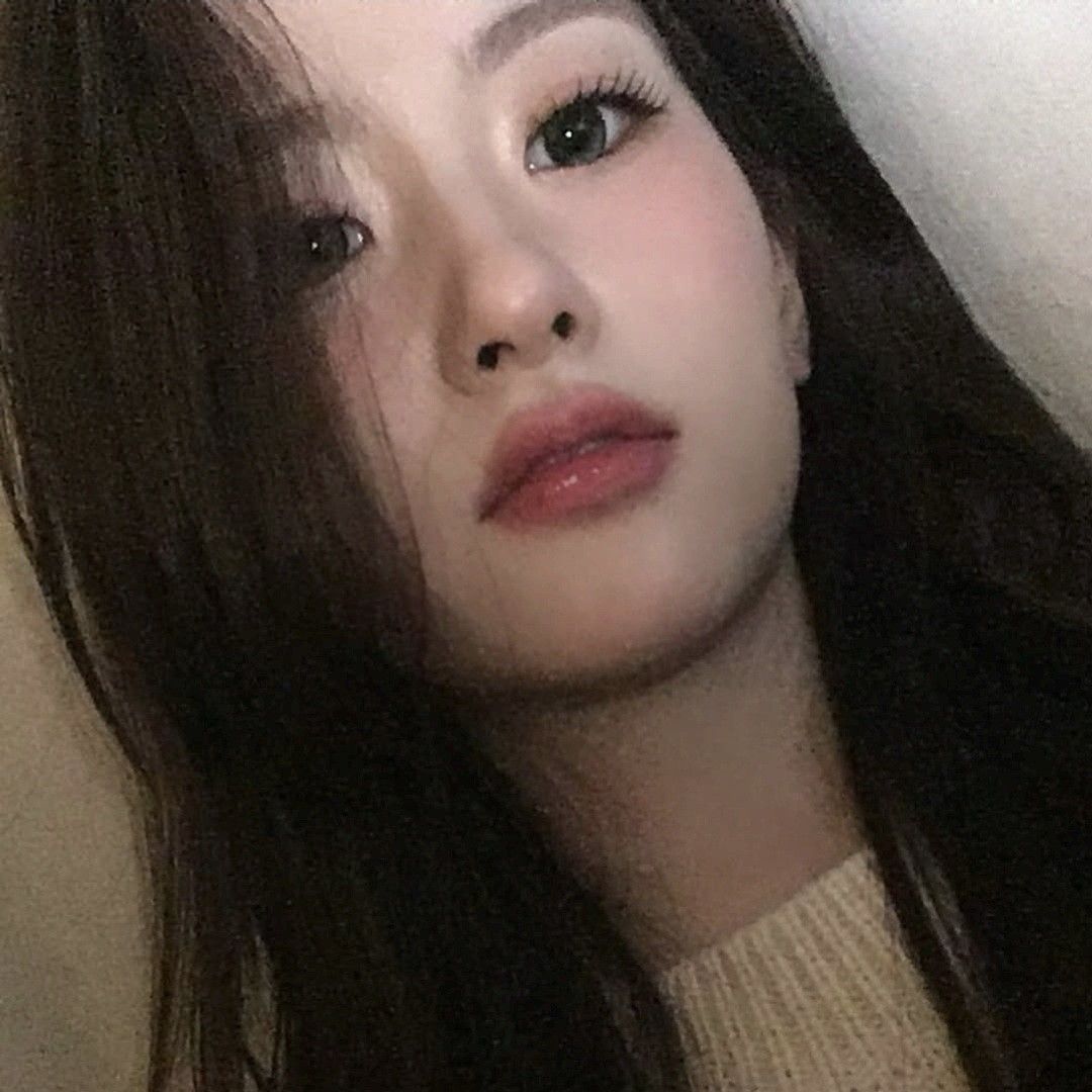 Foto terbaru dari Oh Yujin