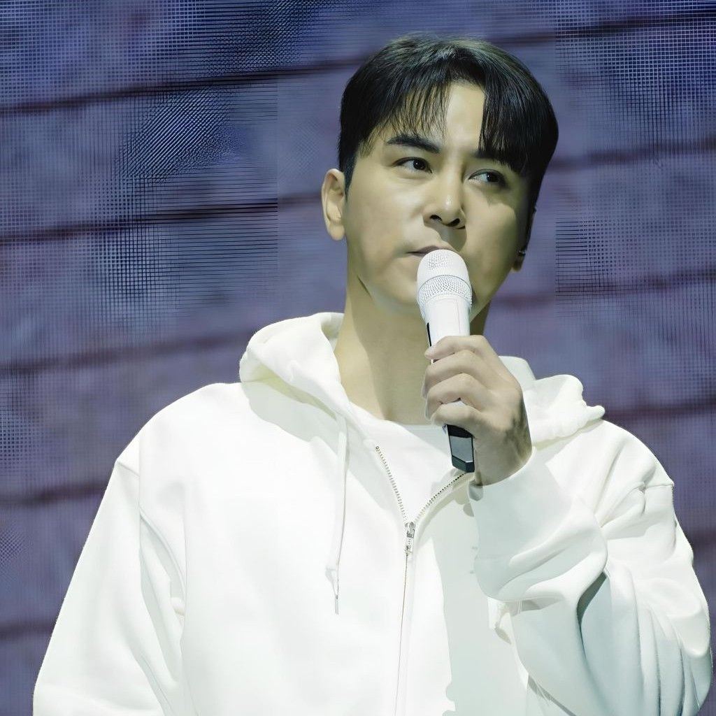 Recent activity shot of Jang Minho