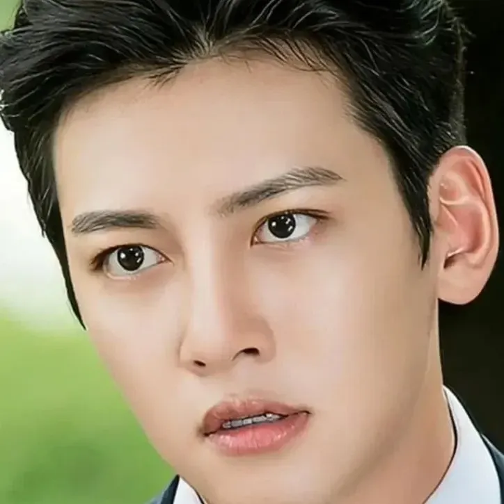 A moment captured by a fan of Ji Changwook