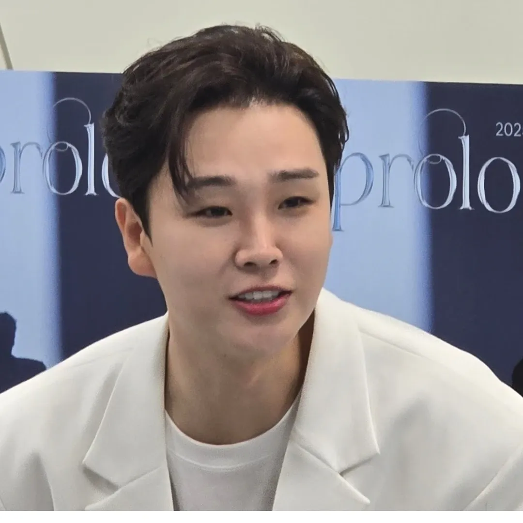 Latest photo of Song Minjun