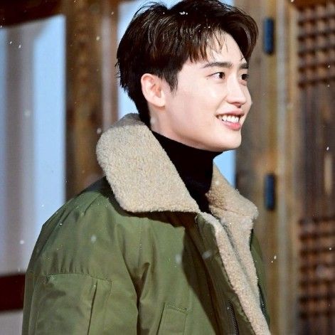 李鍾碩的最新照片