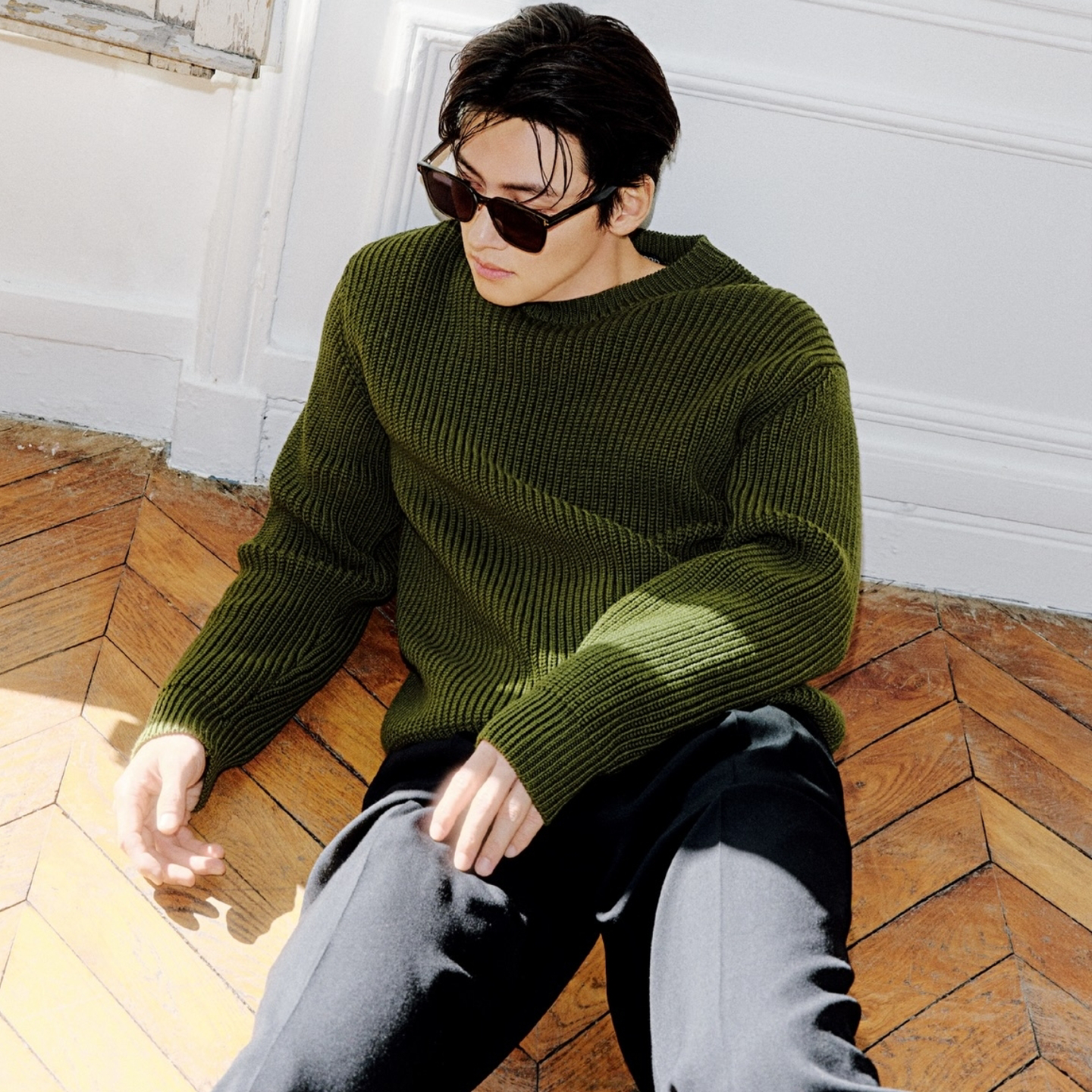 Behind-the-scenes cut of Ji Changwook