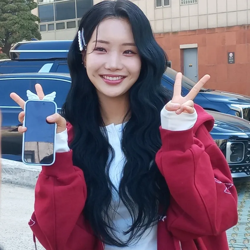 Recent activity shot of Kim Soyeon (2004)