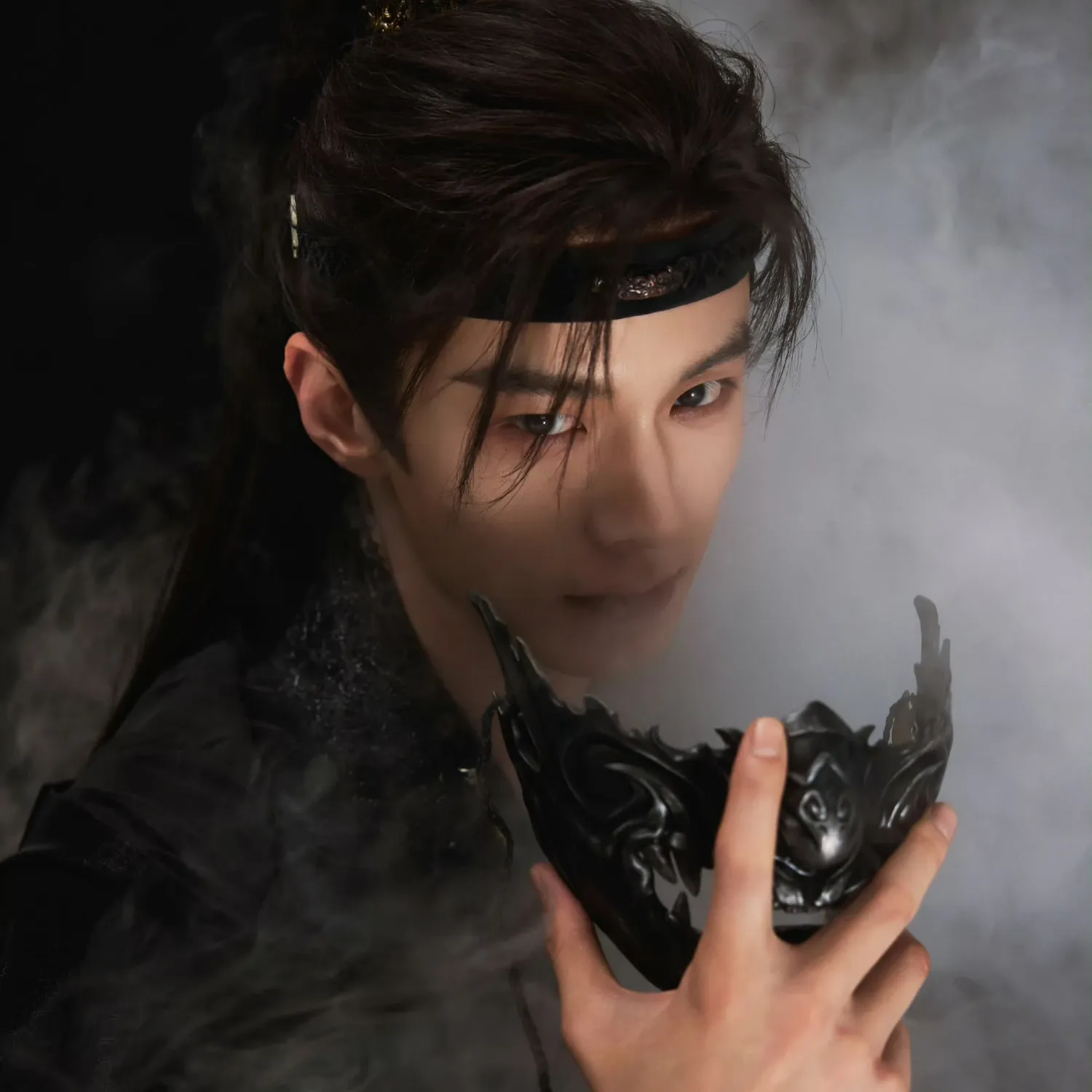 Behind-the-scenes cut of He Yu