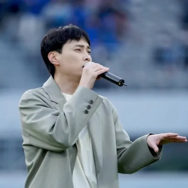 Behind-the-scenes cut of Min Kyunghoon