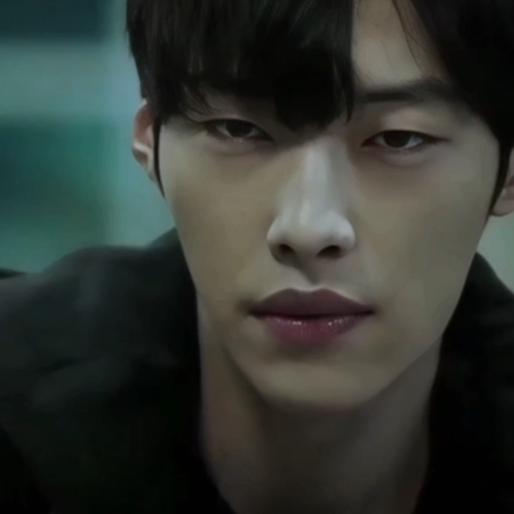 Behind-the-scenes cut of Woo Dohwan