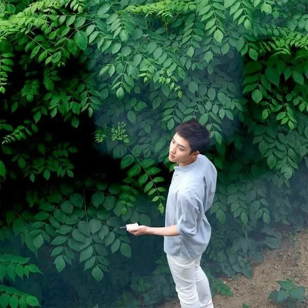 Foto terbaru dari Doh Kyungsoo (D.O.)