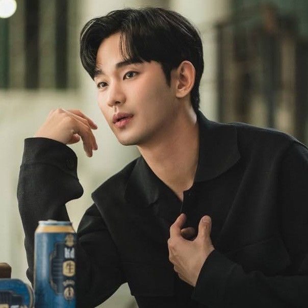 金秀贤的幕后花絮