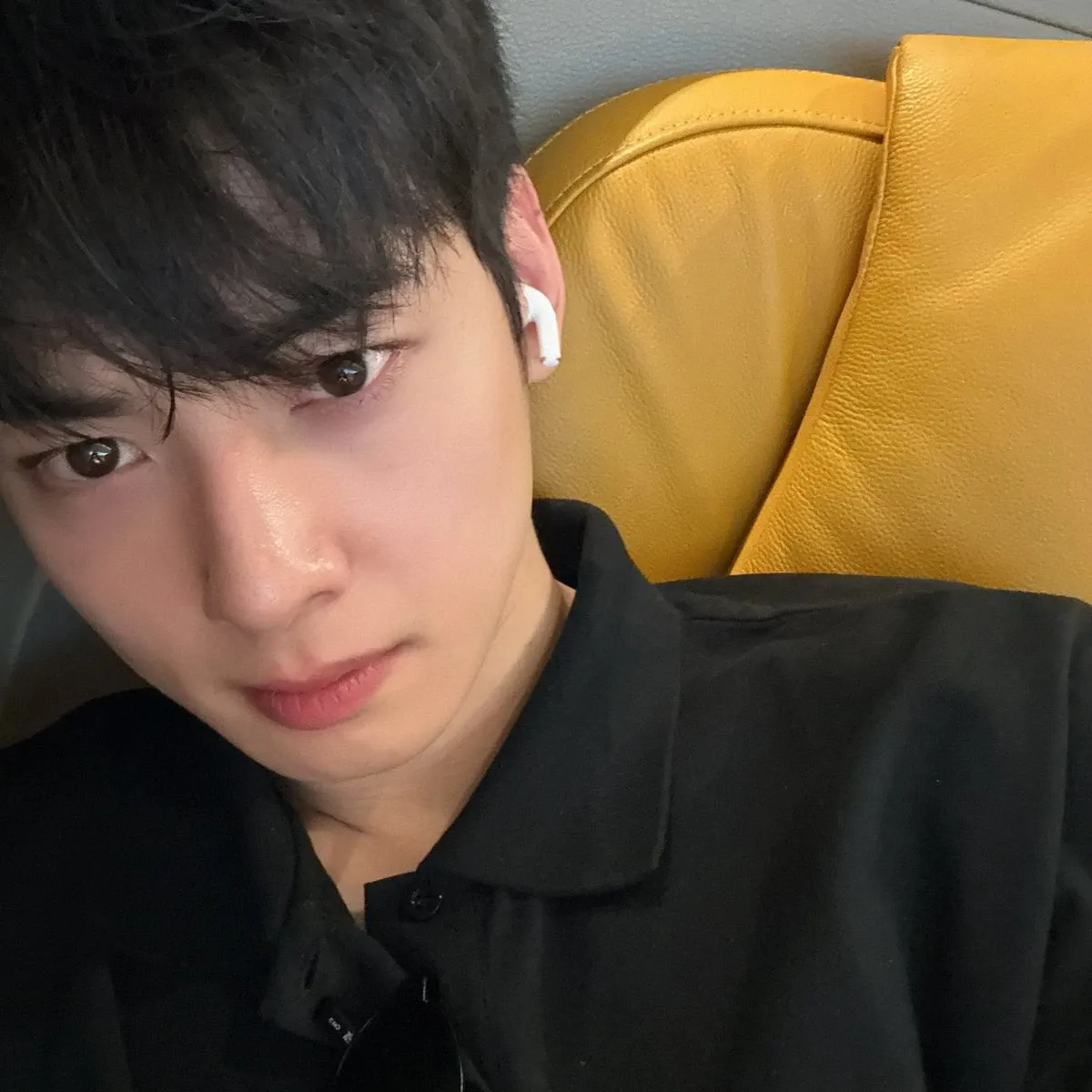 Recent activity shot of Cha Eunwoo